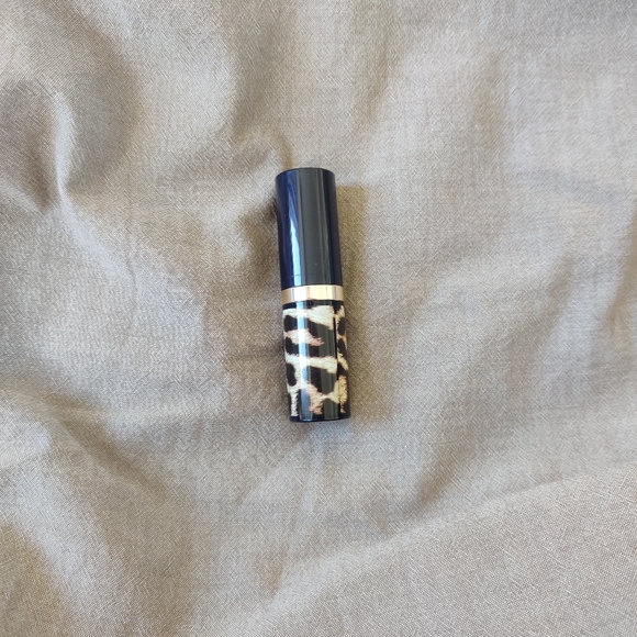 Estee Lauder Pure Color Envy Hi-Lustre Light Sculpting Lipstick - Slow Burn - Picture 3 of 5